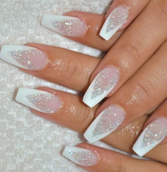 Simple Christmas Nails