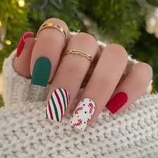 Cute Christmas Nails