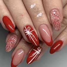 The Top Prettiest Christmas Nails to Recreate in USA 2024